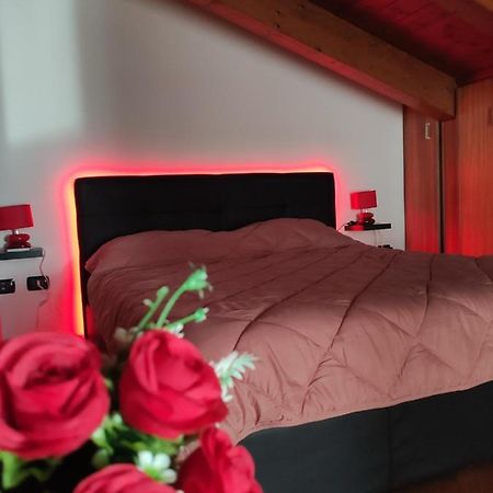 פיומיצ'ינו Red Lux Apartment מראה חיצוני תמונה